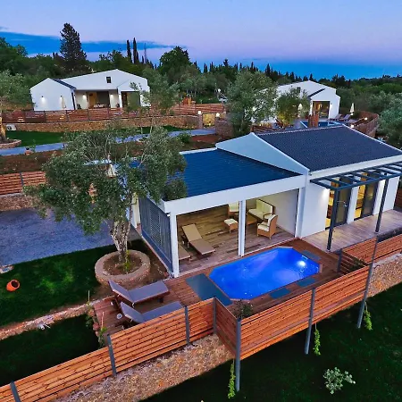 Oras Corfu Villa *