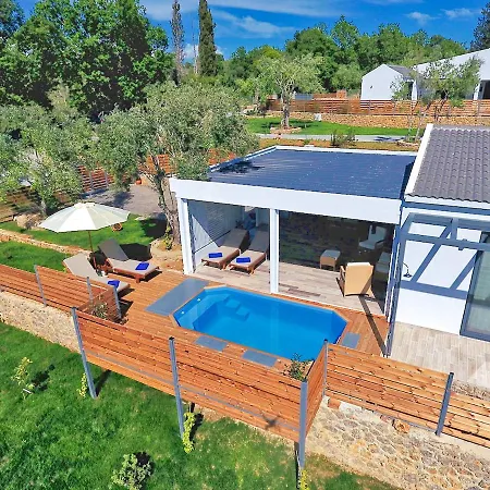 Oras Corfu Villa *